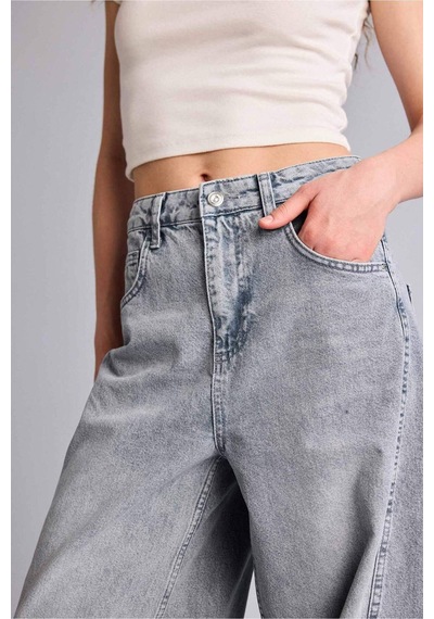 Defacto Baggy Fıt Yüksek Bel Uzun Jean Yıkamalı Pantolon H1642ax26smnm55 Gri-nm55 Defacto Baggy Fıt Yüksek Bel Uzun Jean Yıkamalı Pantolon H1642ax26smnm55 Gri-nm55