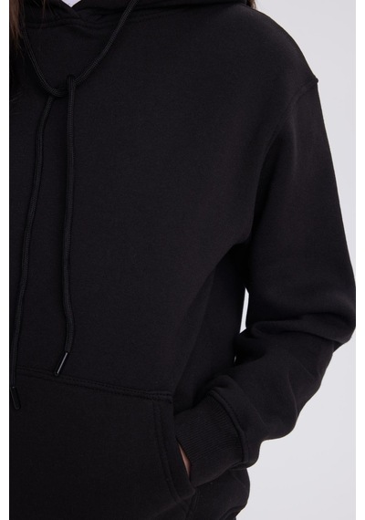 Tudors Kadın Relax Fit Rahat Kesim Pamuklu Kapüşonlu Kanguru Cepli Siyah Sweatshirt-39933 SiYAH Tudors Kadın Relax Fit Rahat Kesim Pamuklu Kapüşonlu Kanguru Cepli Siyah Sweatshirt-39933 SiYAH