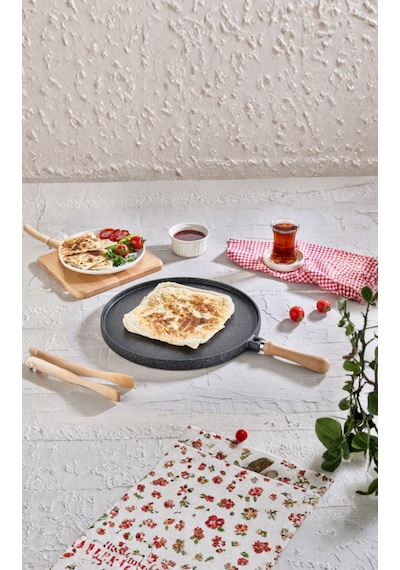 Zümrüt Gözleme Tavası 34 Cm Siyah