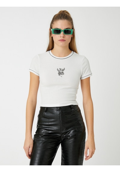 Koton Crop Tişört Kısa Kollu Baskılı Kırık Beyaz 3sal10103ık 3SAL10103IK001 Ekru Koton Crop Tişört Kısa Kollu Baskılı Kırık Beyaz 3sal10103ık 3SAL10103IK001 Ekru