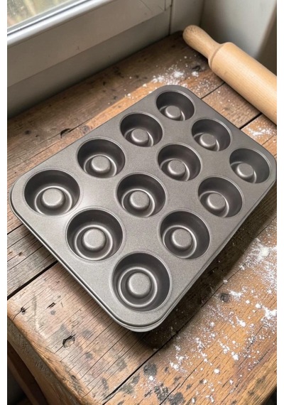12'li Teflon Kaplama Yapışmaz Çelik Muffin Kek Kalıbı Siyah