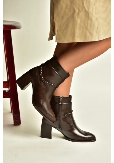 Fox Shoes Z820670060 Kahverengi Rustik Kalın Topuklu Kadın Bot