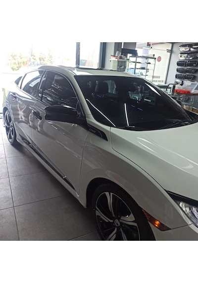 HONDA CİVİC FC5-FK7 2016-2021 UYUMLU PİANO BLACK ÇAMURLUK VENTİ