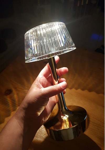 Dokunmatik Masa Gece Lambası Dokunmatik Lamba Abajur Led Şarjlı Masa Lambası Ledli Lamba Gold 21 Cm Gold