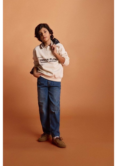 Defacto Erkek Çocuk Loose Fit Yırtık Detaylı Düz Paça Jean Pantolon G3257a825wnnm28 Mavi