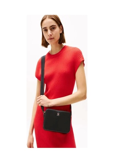 Tommy Hilfiger Monotype Askılı Siyah Kamera Kadın Çantası Siyah