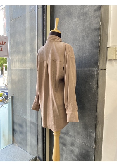 Pera Moda Yakası Taşlı Modal Kumaş Oversize Kadın Gömleği Açık Kahverengi