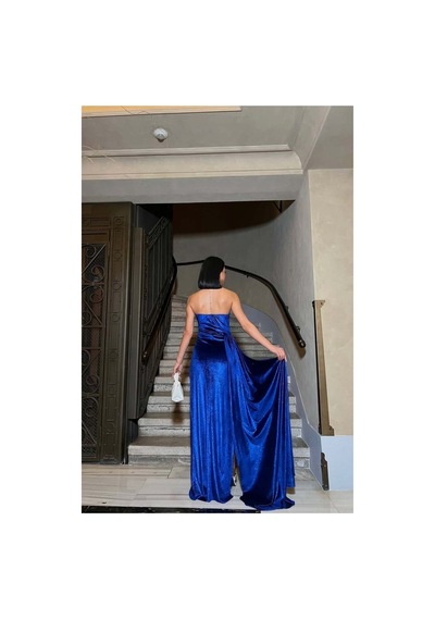 DefyModa Kadın Kadife Kumaş Straplez Yırtmaçlı Maxi Abiye Elbise Saks