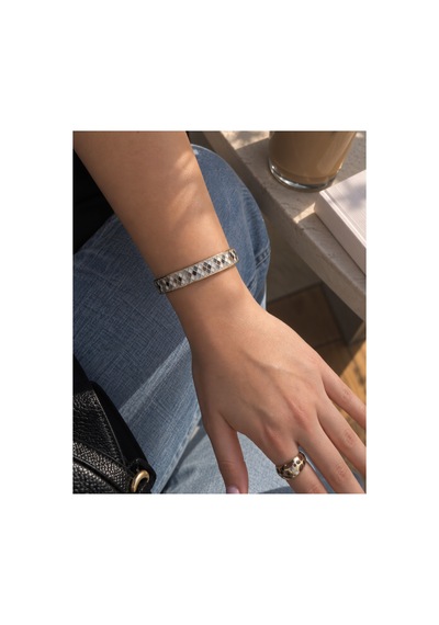 Aura Collection Maelle Gold Renkli Geometrik Desenli Çelik Kelepçe Bileklik Altın Altın