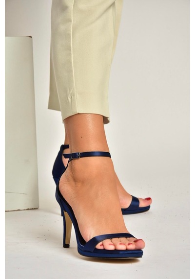 Fox Shoes Y569716904 Lacivert Kumaş İnce Topuklu Kadın Abiye Ayakkabı Lacivert