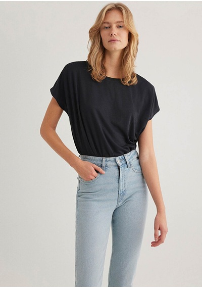 Mavi Lux Touch Modal Basic Siyah Kadın T-shirt M167245-900 SIYAH
