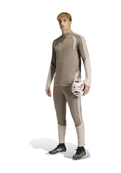 Adidas Tiro 26 Competition Top Erkek Futbol Antrenman Uzun Kollu Tişört Ke9222 Kahverengi