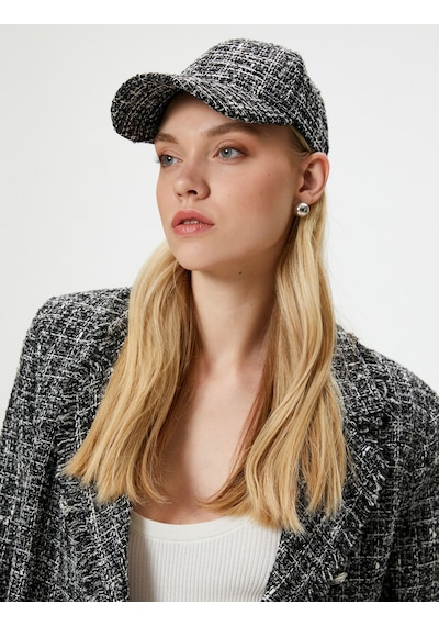Koton Tüvit Kışlık Şapka Cap Model- Şahika Ercümen X Koton Siyah Ekose 4wak40128aa 4WAK40128AA9C9 Siyah
