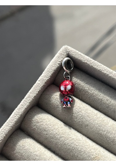 Sallantılı Örümcek Adam Figür Charm Asafaccessory Kırmızı