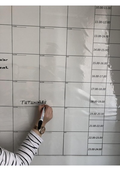 Aylık Planlayıcı Statik Akıllı Kağıt Takvim Yazı Tahtası Kalem 100x100 Cm Cok Renkli
