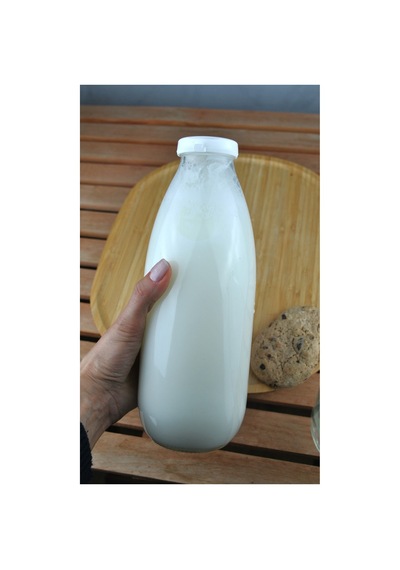 3 Adet 1 Litre Şeffaf Cam Sürahi Limonata, Süt, Ayran, Su Ve Meşrubat Şişesi Plastik Kapaklı Şişe