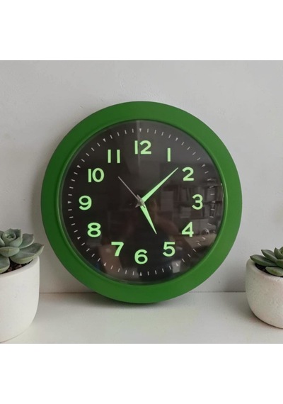Fosforlu 3d Ahşap Rakamlı Sessiz Akar Saniye Duvar Saati Yeşil Çerçeve Çap 31 Cm