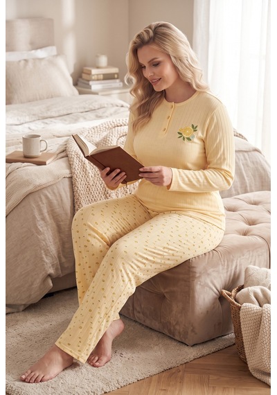 Seboteks Şardonlu İnterlok Kumaş Yakası Düğmeli Kışlık Büyük Beden Kadın Pijama Takımı 2700 Sarı Seboteks Şardonlu İnterlok Kumaş Yakası Düğmeli Kışlık Büyük Beden Kadın Pijama Takımı 2700 Sarı