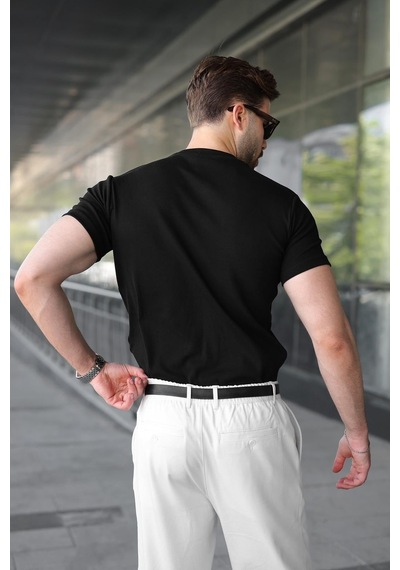 Madmext Siyah Bisiklet Yaka Regular Fit Erkek Tişört E7188