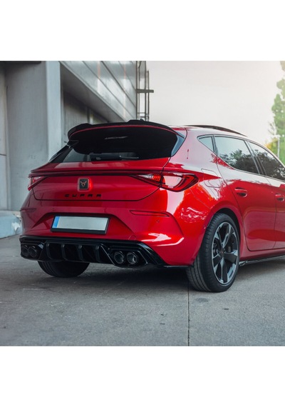 Cupra Leon 2020-2026 Arka Difüzör Yan Etekler 2 Parça Piano Black