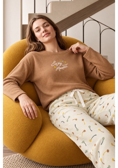 Nisanca Premium Soft Waffle Kadın Pijama Takımı Yumuşak Dokulu Sıcak Tutan Kışlık Uzun Kollu Pijama Sütlü Kahve
