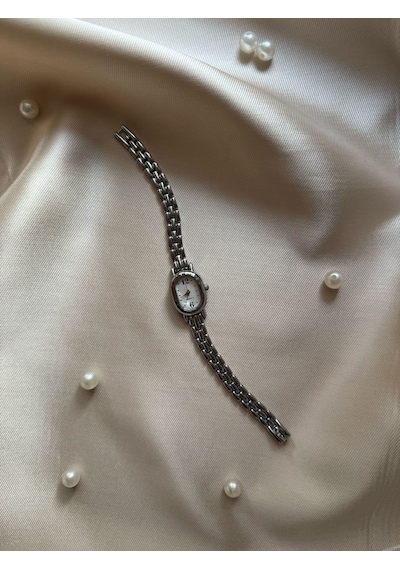 Retro Minimal Boncuk Kordon Vintage Kadın Kol Saati Gümüş
