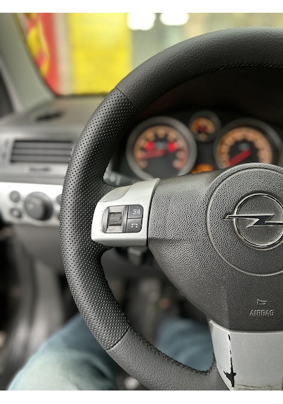 Opel Astra H Araca Özel Direksiyon Kılıfı Siyah Dikişli Deri Sökülerek Yapılır