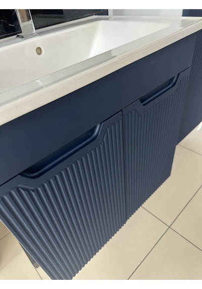 Banyo Dolabı Aynalı Boy Dolaplı Membran Kapaklı 65 Cm Mavi