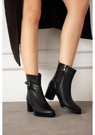 Dabab Shoes Astraya Kadın Siyah Tokalı Topuklu Kısa Konç Şık Kışlık Bot Bootie