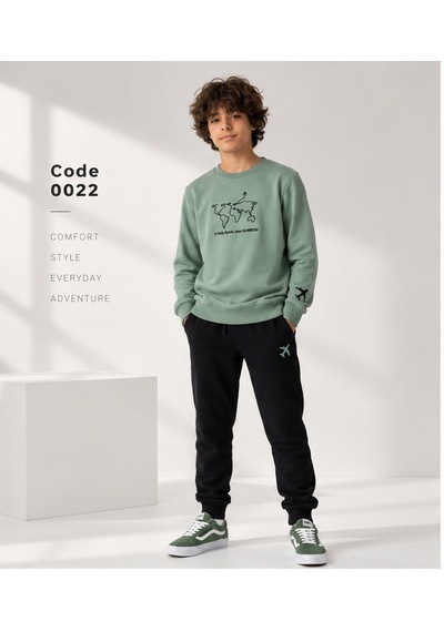 Mila Mood Erkek Çocuk Dünya Haritası Baskılı Sweatshirt Siyah Jogger Pantolon 2 Li Takım Haki Mila Mood Erkek Çocuk Dünya Haritası Baskılı Sweatshirt Siyah Jogger Pantolon 2 Li Takım Haki