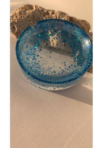 Şeffaf Renkli Mavi Glitter Ve Sim Süslemeli Yuvarlak Şekil Dekoratif Kül Tablası Küllük El Yapımı Epoksi Hediyelik