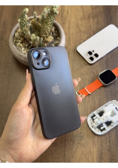 Apple iPhone 13 Uyumlu Süper İnce Mat Ultra Thin Silikon Kılıf Buzlu Siyah