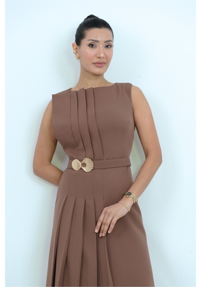 Dorne Moda Pileli Kemer Detaylı Midi Elbise - Düğün - Mezuniyet - Ofis Şıklığı Kahverengi Kahverengi Dorne Moda Pileli Kemer Detaylı Midi Elbise - Düğün - Mezuniyet - Ofis Şıklığı Kahverengi Kahverengi