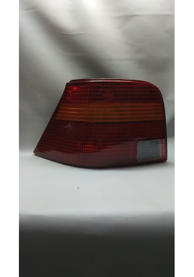 Volkswagen Golf4 Stop Lambası Golf 4 Arka Stop Sol Şoför Tarafı 1J6945095