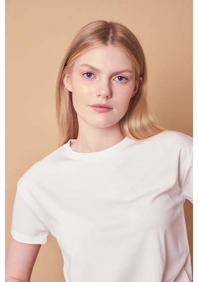Jument Kadın Sıfır Yaka Kırışmaz Span Karışımlı Şık Kısa Kol Likralı T-shirt Bluz-krem Krem Jument Kadın Sıfır Yaka Kırışmaz Span Karışımlı Şık Kısa Kol Likralı T-shirt Bluz-krem Krem