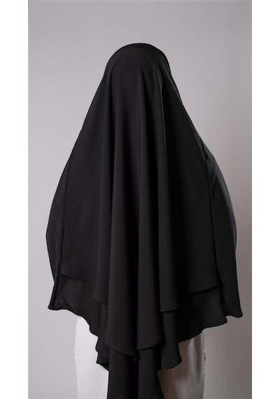 Hürrem Bone Siyah Pratik Hazır Geçmeli Tesettür Eşarp Medine İpeği Bağcıklı Çift Katlı Sufle Hijab 2302 01