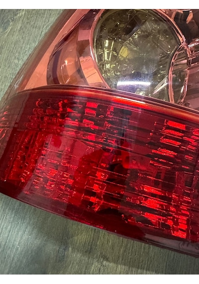 Toyota Corolla Sedan Arka Stop Lambası Sağ Sol 2005-2006