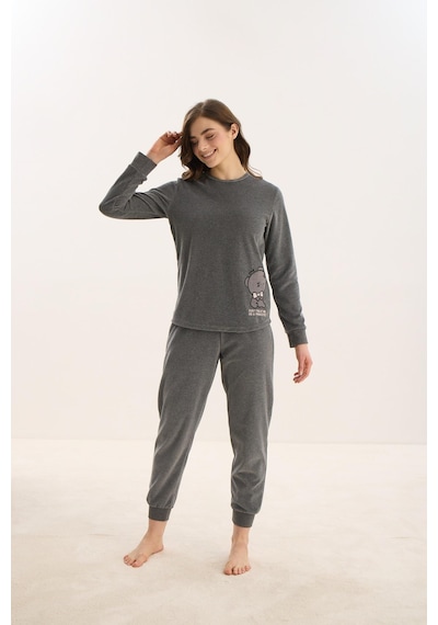 Sevim Kadın Uzun Kol Antrasit Kadife Pijama Takım C3t8n0o61 001 Sevim Kadın Uzun Kol Antrasit Kadife Pijama Takım C3t8n0o61 001