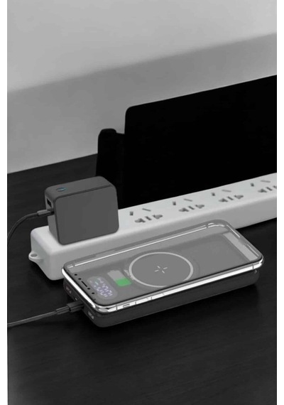 Powerbank Taşınabilir 10.000 Mah Hızlı Şarj Dijital Göstergeli Renkli 27381529
