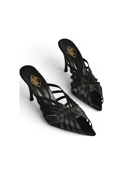 Fox Shoes Y752132704 Siyah Saten Kumaş İnce Topuklu Kadın Terlik