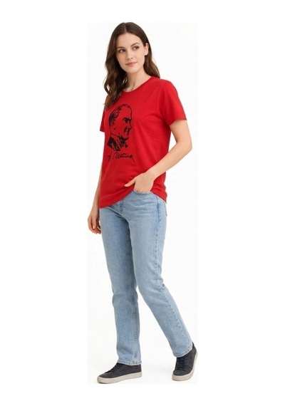 Kadın Atatürk Baskılı Tişört Kısa Kollu Bisiklet Yaka T-shirt - Kırmızı