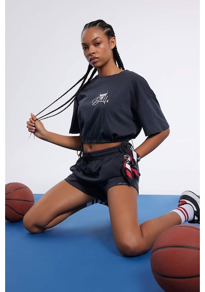 DeFactoFit NBA Chicago Bulls Bisiklet Yaka Kısa Kollu Tişört C6311AX24HSAR231