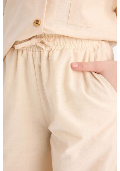 DeFacto Kız Çocuk Beli Lastikli Wide Leg Geniş Bol Paça Pamuklu Pantolon D7611A825SMER42 Ekru DeFacto Kız Çocuk Beli Lastikli Wide Leg Geniş Bol Paça Pamuklu Pantolon D7611A825SMER42 Ekru