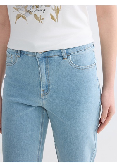 Lcwaıkıkı Classic İndigo Yüksek Bel Slim Fit Kadın Jean Şort