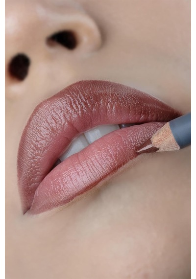 Uzun Süre Kalıcı Dağılma Yapmayan Nemlendirici Dudak Kalemi - Lipliner Pencil 21 Chocolate 03 Mixed Berries Uzun Süre Kalıcı Dağılma Yapmayan Nemlendirici Dudak Kalemi - Lipliner Pencil 21 Chocolate 03 Mixed Berries