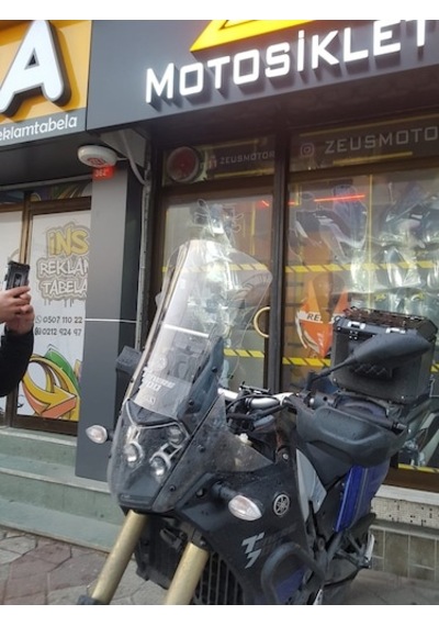 Zeus Motor 2019-2023 Yamaha Tenere 700 Uyumlu Ön Cam Zeus Şeffaf Renk