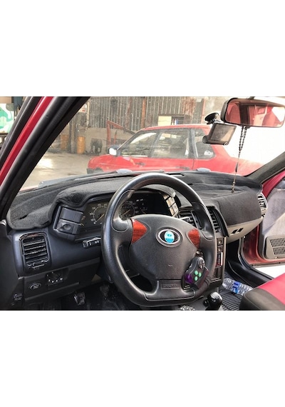 TORPİDO HALISI KORUYUCU ÖRTÜ 3D SİYAH Lada Vega 51