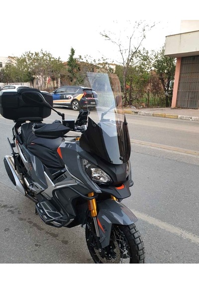 Motocam Peugeot Xp 400 Ön Cam 2023-2026 Model 61cm Şeffaf Renkli 4mm Orta Boylu