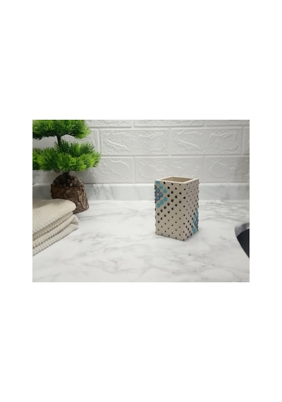 Bosphorus 2 Adet Diş Firçalik Ve Macunluk Puanli Poliresin 6x6x10cm 200ml Banyo Seti Çok Renkli