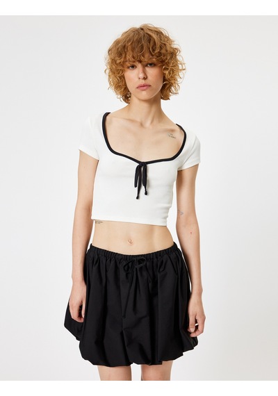 Koton Crop Tişört Bağlama Detaylı Kısa Kollu Slim Fit Ekru 4sal11079ık Ekru Koton Crop Tişört Bağlama Detaylı Kısa Kollu Slim Fit Ekru 4sal11079ık Ekru